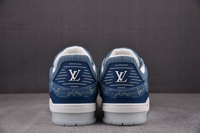 lv snekaers l000007