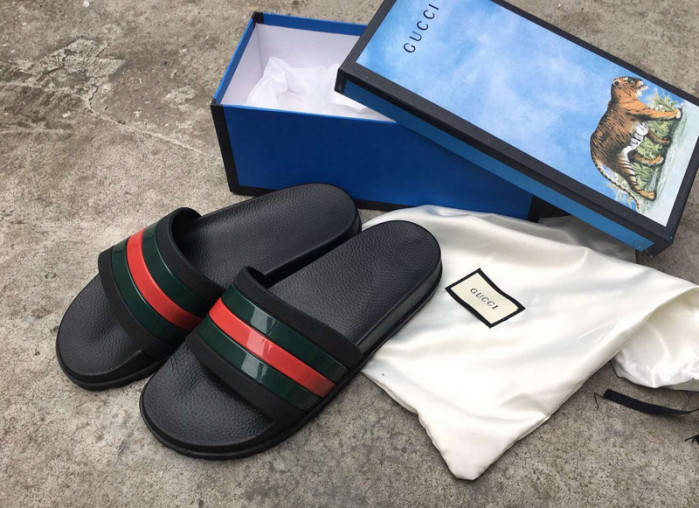 G*u*i* sandal112