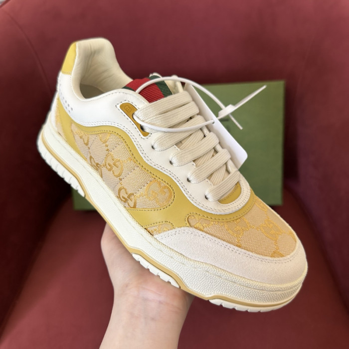 G*u*i* trainer sneaker109