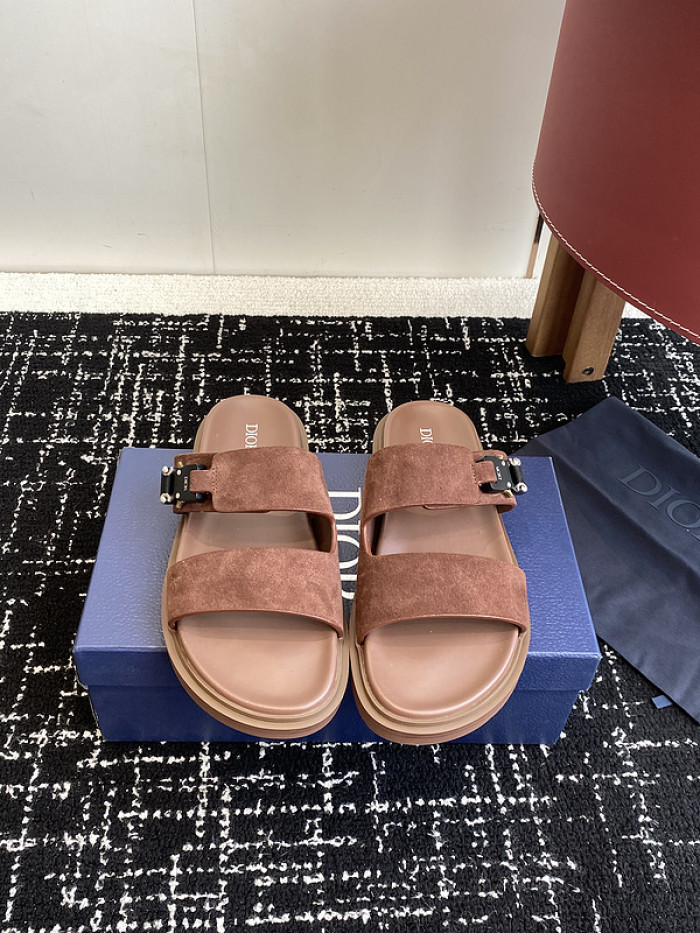 Dio*r sandal 68