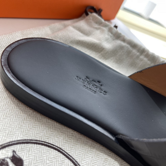 Herme* Sandal56